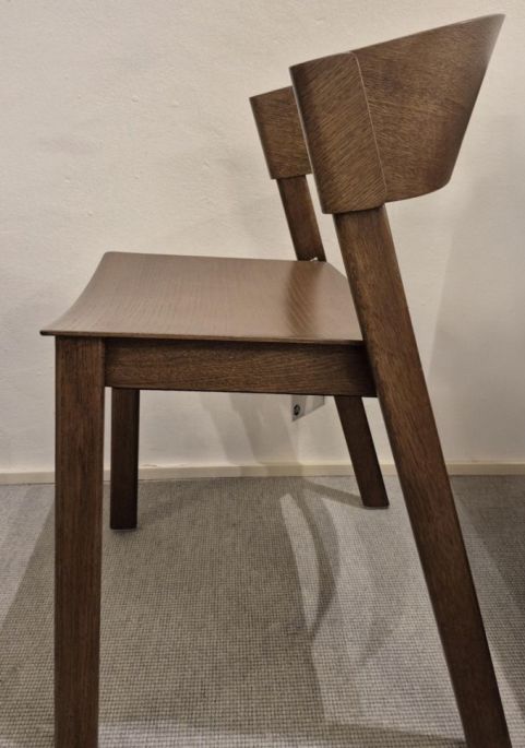 Muuto Cover eetkamerstoel showroommodel