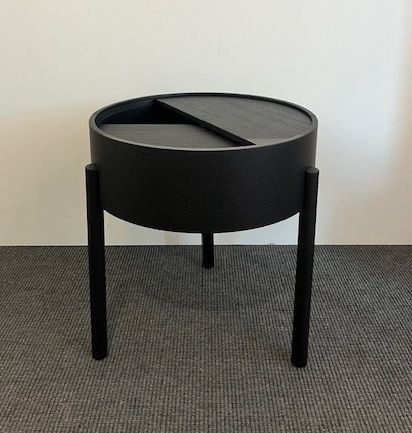Woud Arc Sidetable Showroommodel