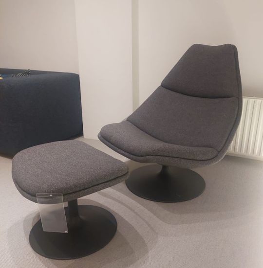 Artifort F510 met poef P510 Showroommodel