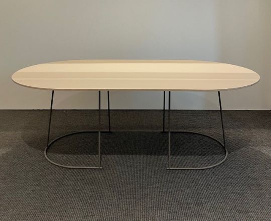 Muuto Airy Large Showroommodel