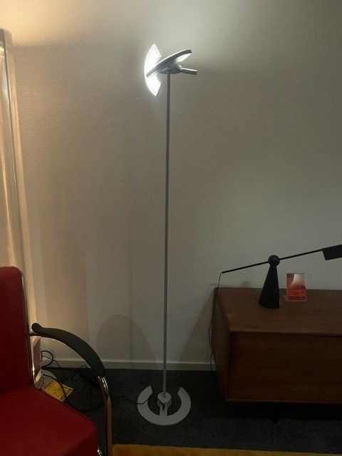 Oligo Trinity vloerlamp showroommodel