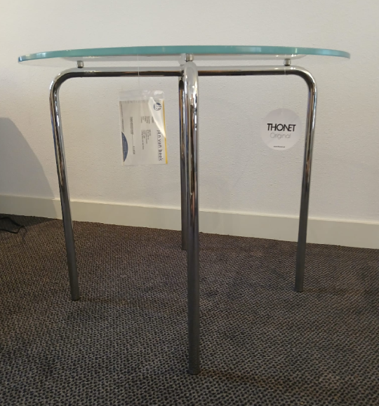 Thonet MR 515 bijzettafel