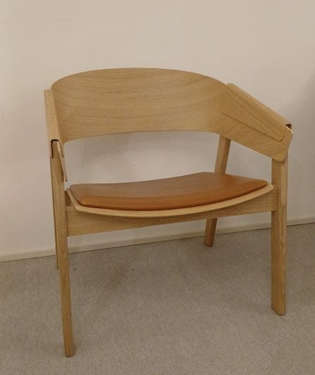 Muuto Cover lounge fauteuil showroommodel