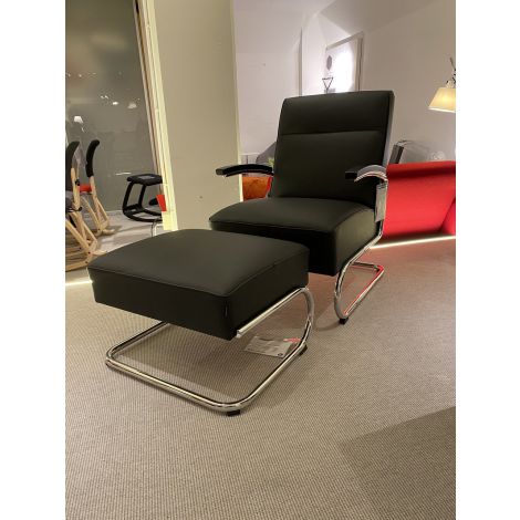 Thonet S412 fauteuil met voetenbank showroommodel