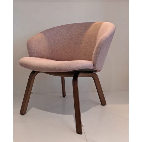 Arco Close Lounge showroommodel 