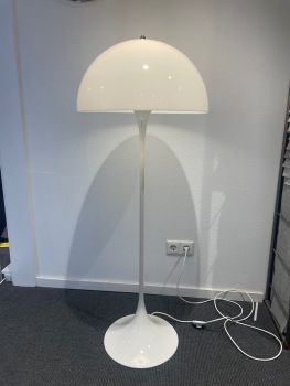Louis Poulsen Panthella Floor showroommodel